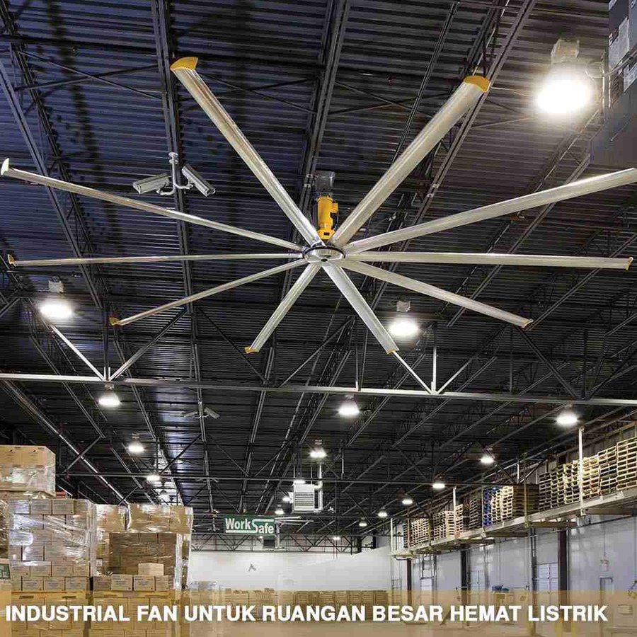 Kipas industri berdiameter besar terpasang di langit langit sebuah gudang