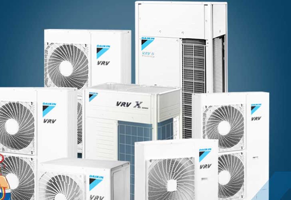 Deretan unit outdoor Daikin dari berbagai lini, mulai split sampai VRV